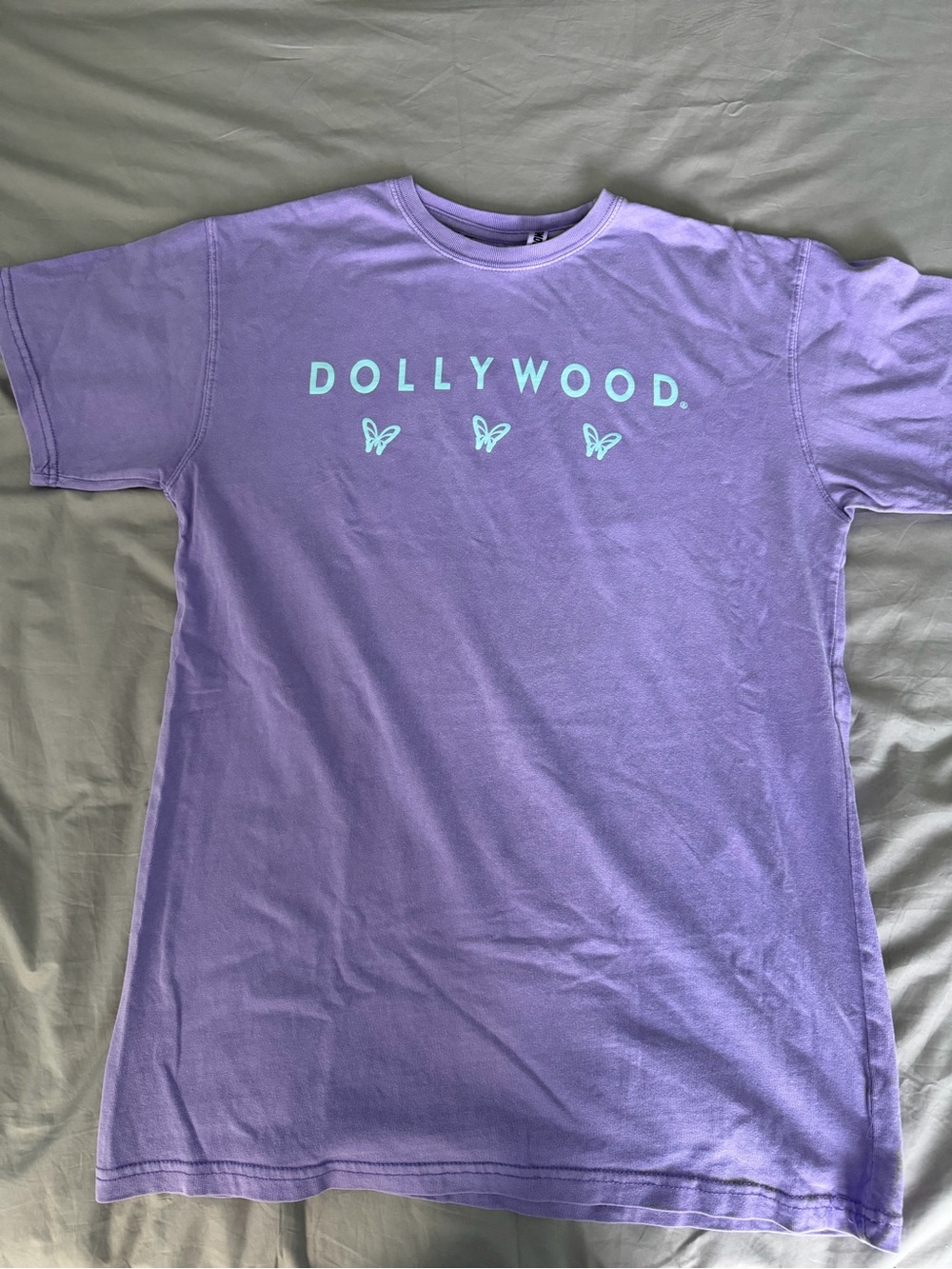DOLLYWOOD Lavender Graphic Tee with Mint Accents